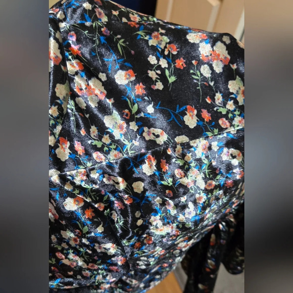 Multi Color Floral Print Velvet Top & Flare Pants Set #437, 438 - Picture 8 of 8